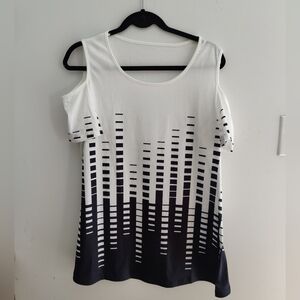 Black and White Cut-Out Sleeve Shirt Sleeve Top